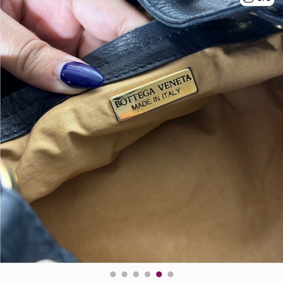 Bottega Veneta Raffia Bucket Bag Red / Black - Picture 5 of 6